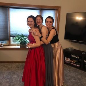 Meet your Posher, Rachel